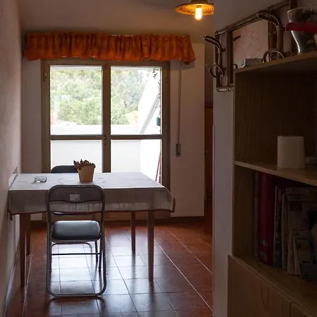 Roberta Apartment